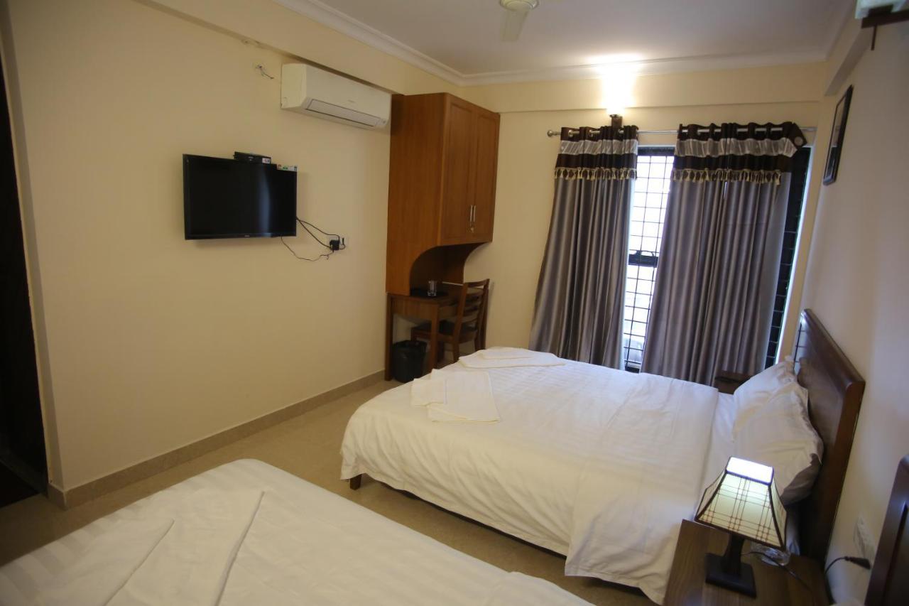 The Lounge Business Hotel Bangalore Luaran gambar